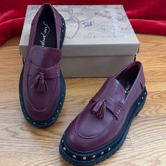 Free People NIB Teagan Tassel Loafer (8.5) - Picture 4 of 13